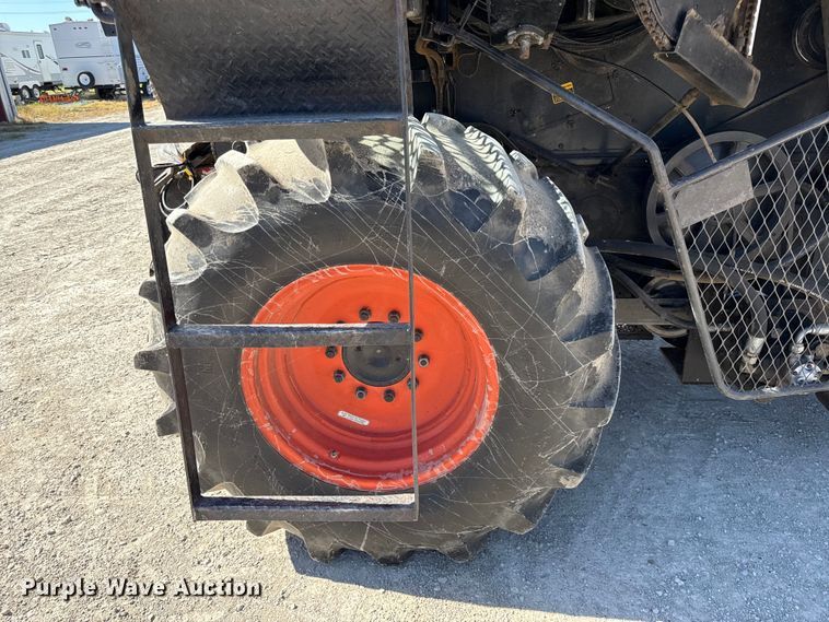 image for item EC4601 Gleaner K2 combine