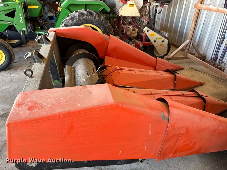 image for item EC4601 Gleaner K2 combine