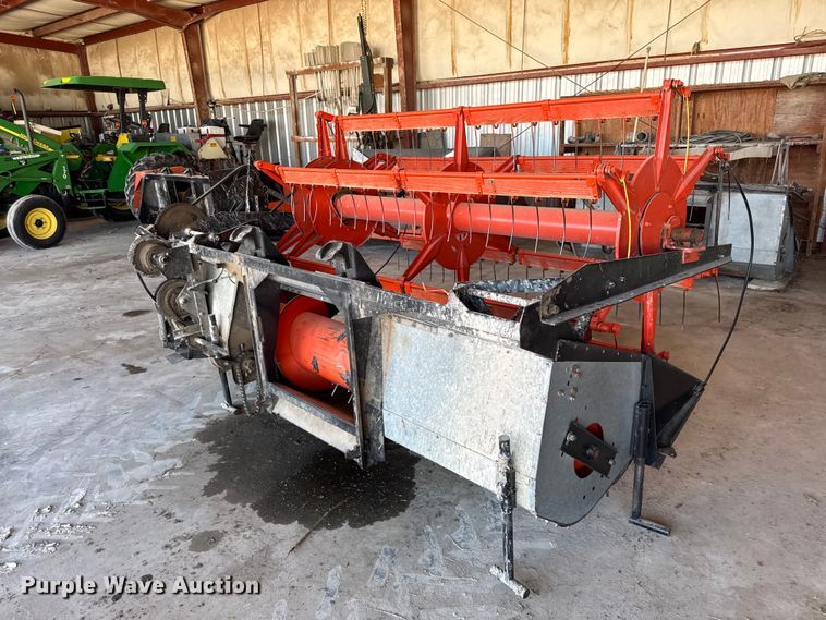 image for item EC4601 Gleaner K2 combine