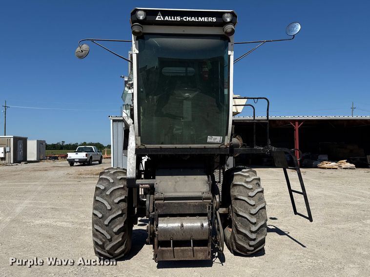 image for item EC4602 Gleaner K2 combine