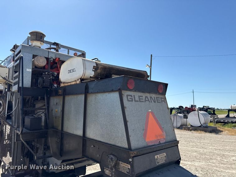 image for item EC4602 Gleaner K2 combine