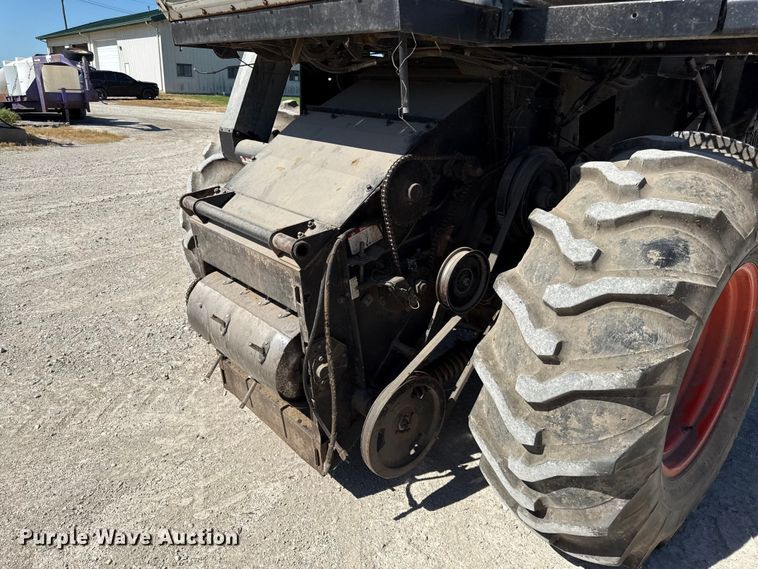 image for item EC4602 Gleaner K2 combine