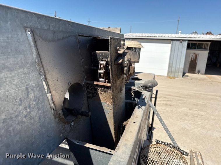 image for item EC4602 Gleaner K2 combine