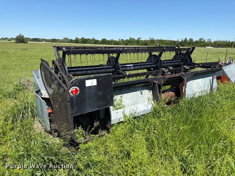 image for item EC4602 Gleaner K2 combine