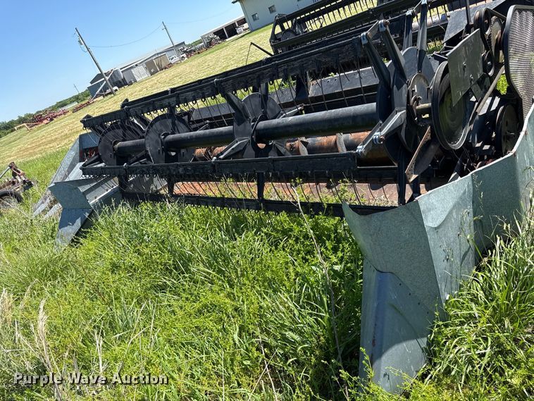 image for item EC4602 Gleaner K2 combine