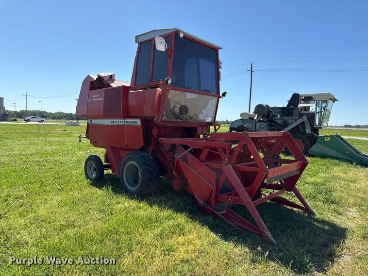 image for item EC4603 Massey Ferguson MF8 combine