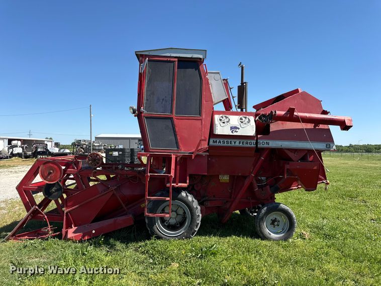 image for item EC4603 Massey Ferguson MF8 combine