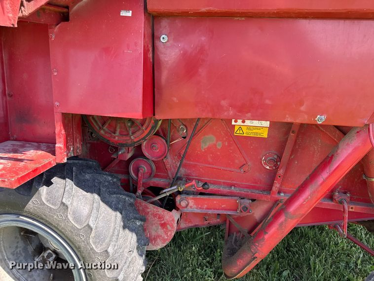 image for item EC4603 Massey Ferguson MF8 combine