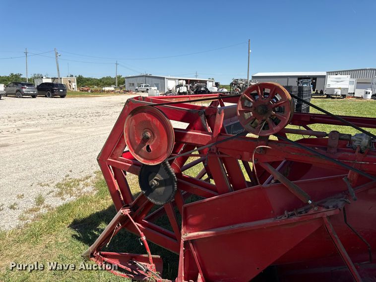 image for item EC4603 Massey Ferguson MF8 combine