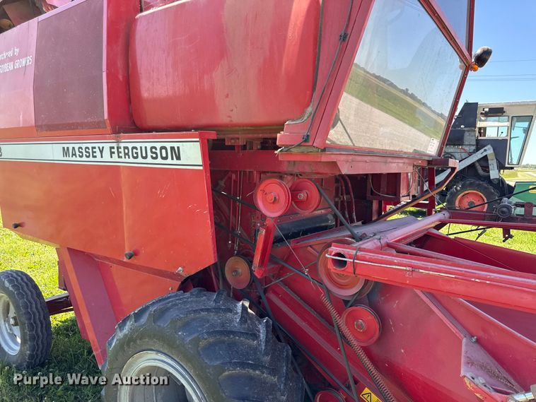 image for item EC4603 Massey Ferguson MF8 combine