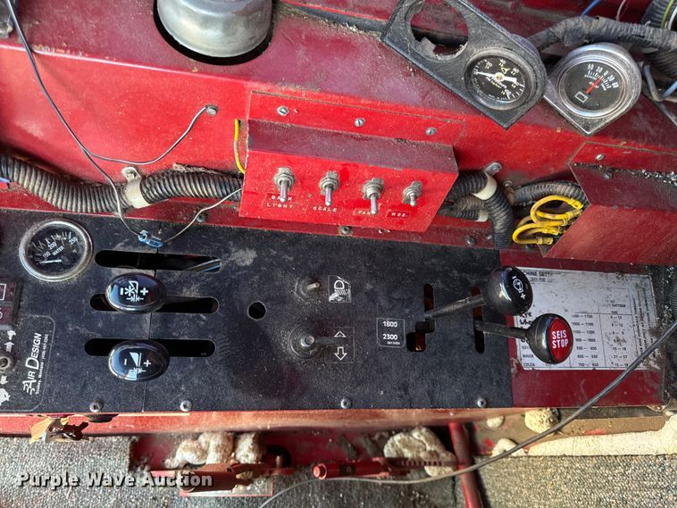 image for item EC4603 Massey Ferguson MF8 combine