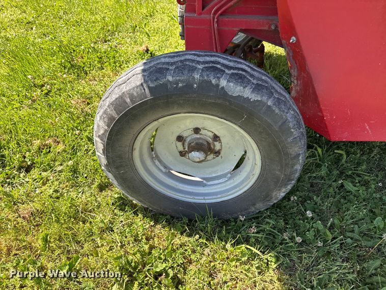 image for item EC4603 Massey Ferguson MF8 combine