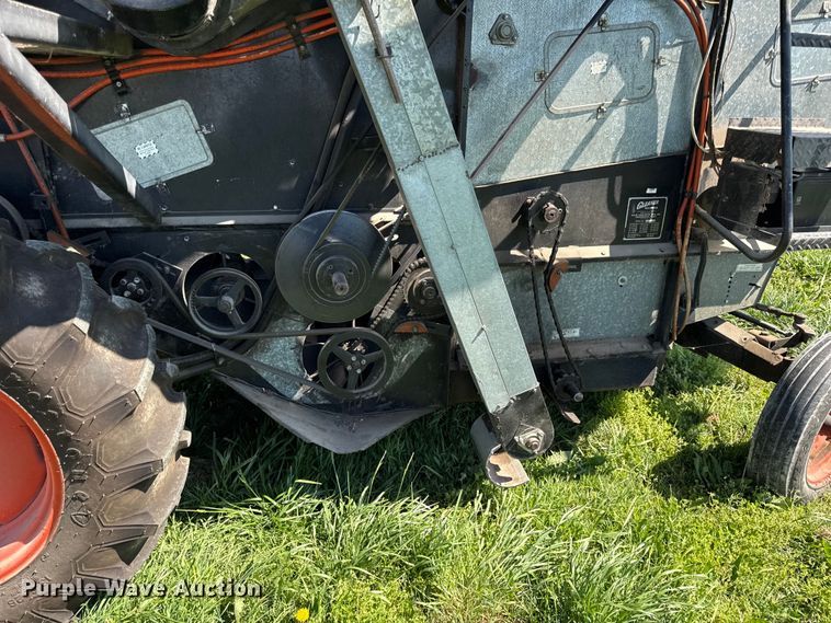 image for item EC4604 Gleanor E combine