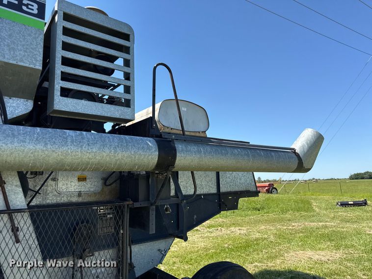 image for item EC4606 Gleaner F3 combine