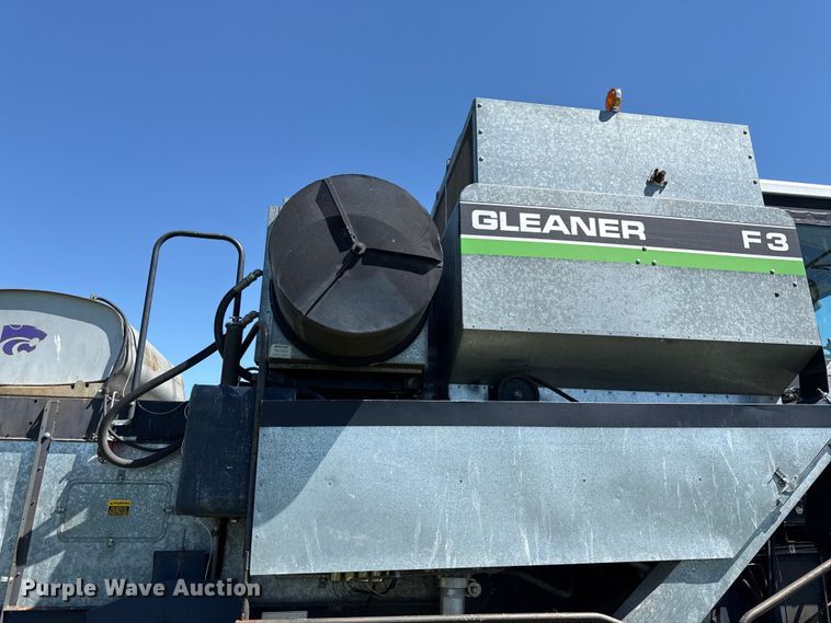 image for item EC4606 Gleaner F3 combine