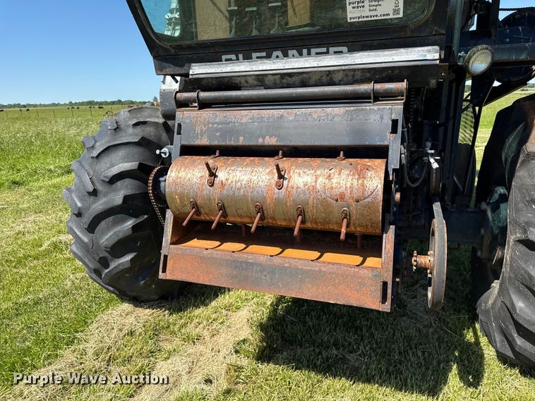 image for item EC4606 Gleaner F3 combine