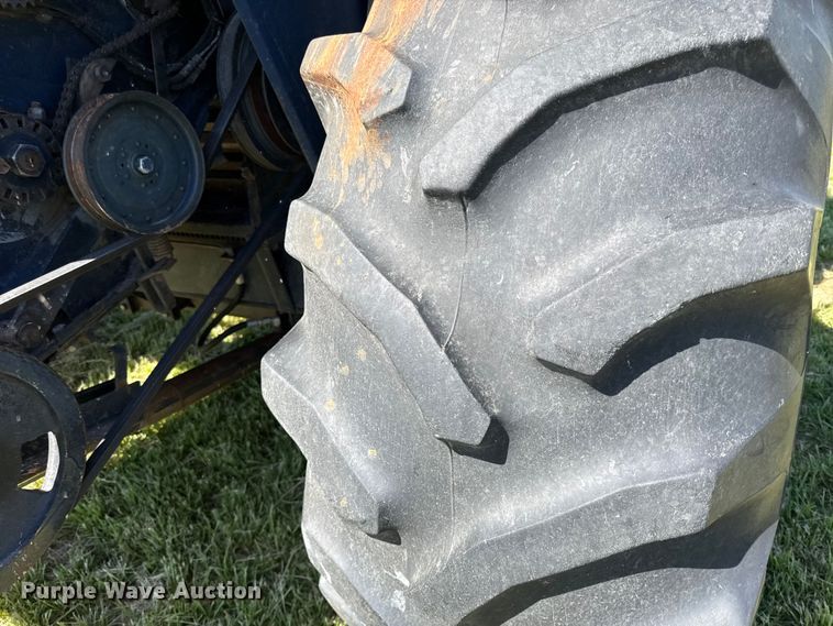 image for item EC4606 Gleaner F3 combine