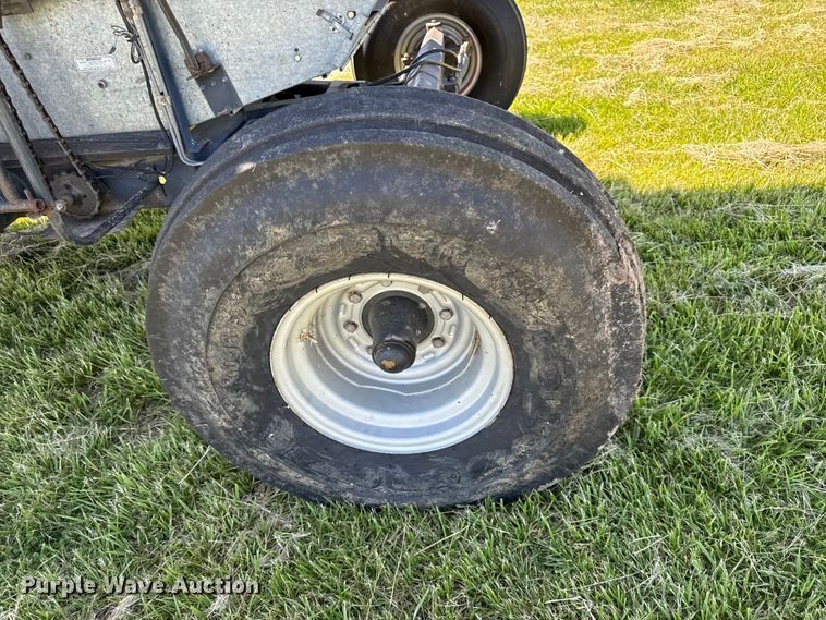 image for item EC4606 Gleaner F3 combine