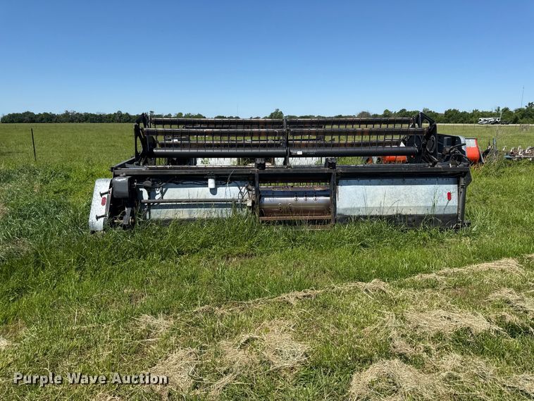 image for item EC4606 Gleaner F3 combine