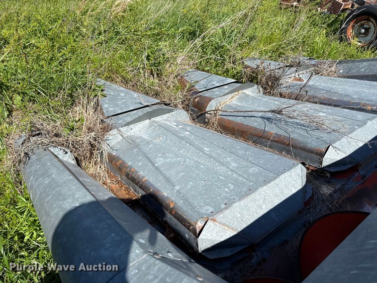 image for item EC4607 Gleaner corn head