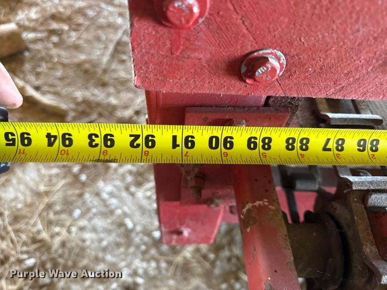 image for item EC4609 Gehl BU810 silage wagon