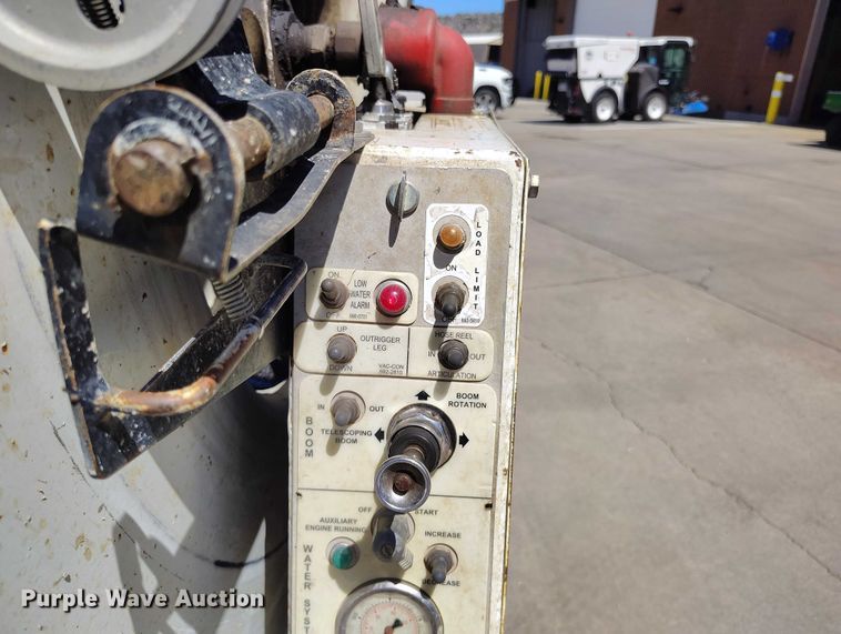 image for item ED0025 2010 International 7500 WorkStar sewer jetter truck