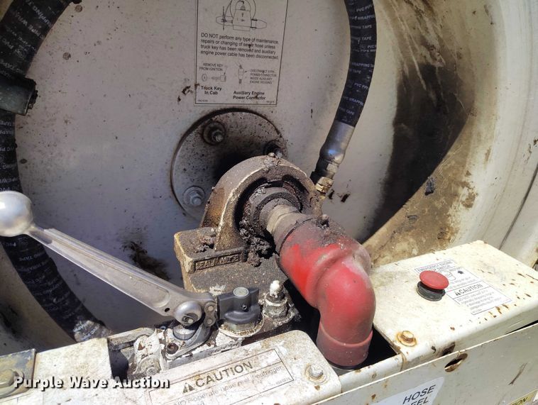 image for item ED0025 2010 International 7500 WorkStar sewer jetter truck