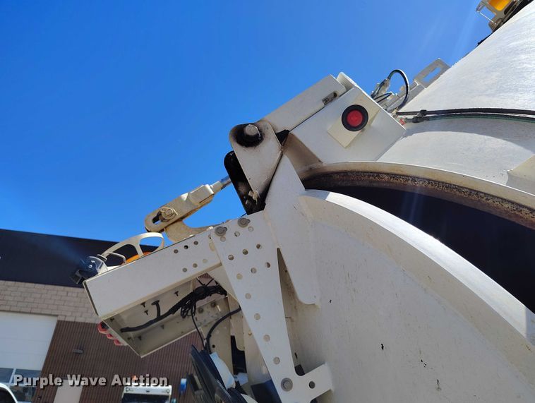 image for item ED0025 2010 International 7500 WorkStar sewer jetter truck