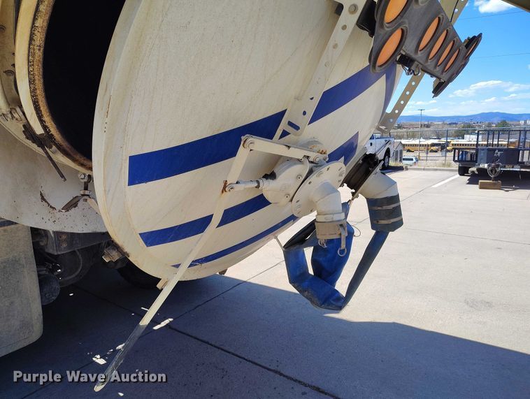 image for item ED0025 2010 International 7500 WorkStar sewer jetter truck