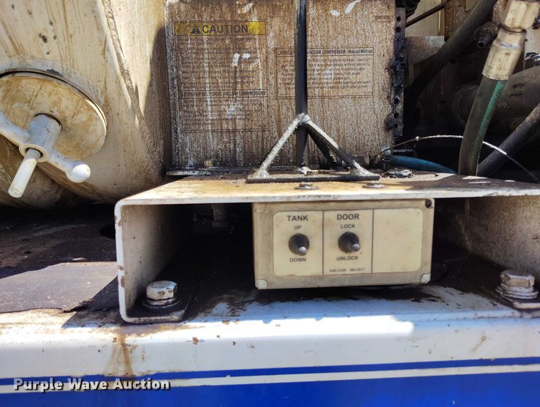image for item ED0025 2010 International 7500 WorkStar sewer jetter truck