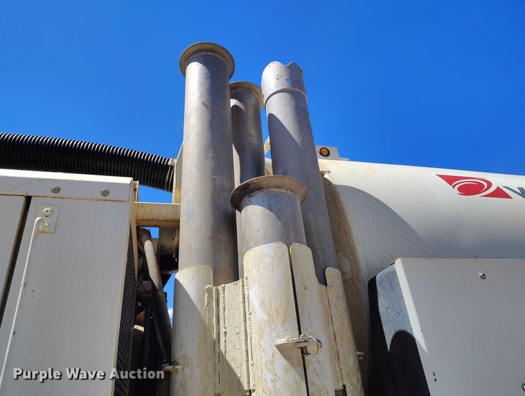 image for item ED0025 2010 International 7500 WorkStar sewer jetter truck