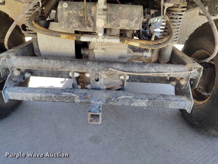 image for item ED0026 2015 John Deere Gator HPX utility vehicle