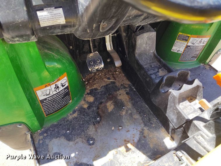 image for item ED0026 2015 John Deere Gator HPX utility vehicle