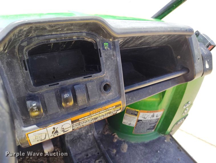 image for item ED0026 2015 John Deere Gator HPX utility vehicle