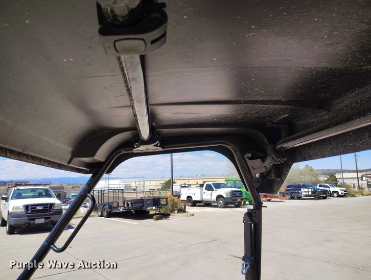 image for item ED0026 2015 John Deere Gator HPX utility vehicle