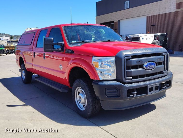 image for item ED0027 2016 Ford F350 Super Duty Crew Cab pickup truck