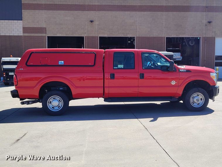 image for item ED0027 2016 Ford F350 Super Duty Crew Cab pickup truck