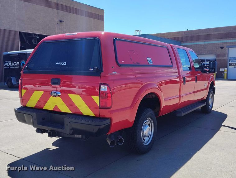 image for item ED0027 2016 Ford F350 Super Duty Crew Cab pickup truck