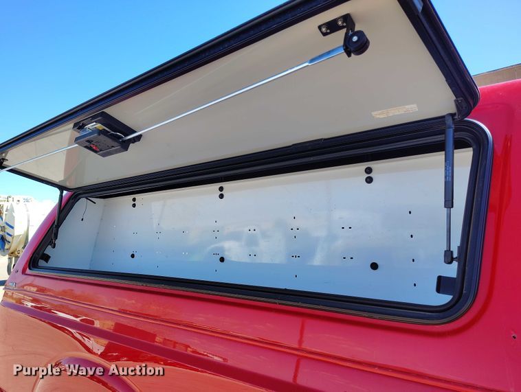 image for item ED0027 2016 Ford F350 Super Duty Crew Cab pickup truck