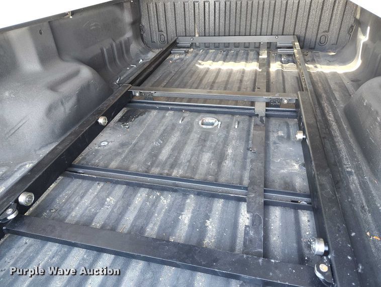 image for item ED0027 2016 Ford F350 Super Duty Crew Cab pickup truck