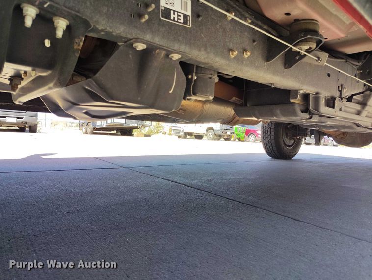 image for item ED0027 2016 Ford F350 Super Duty Crew Cab pickup truck