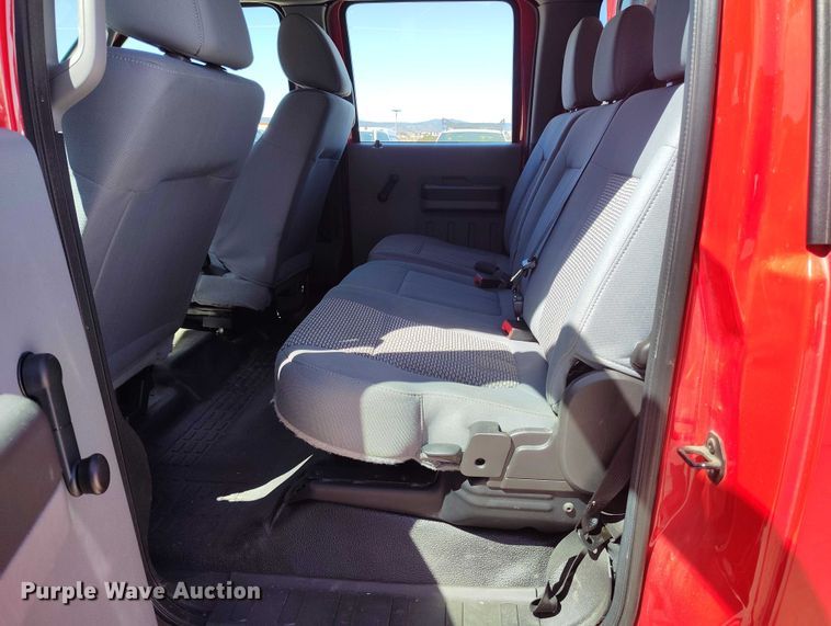 image for item ED0027 2016 Ford F350 Super Duty Crew Cab pickup truck