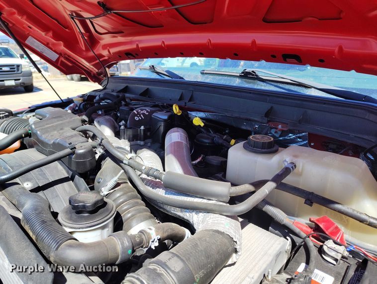 image for item ED0027 2016 Ford F350 Super Duty Crew Cab pickup truck