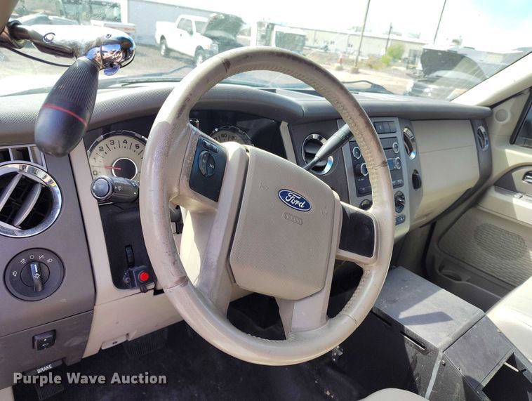 image for item ED0032 2012 Ford Expedition SUV