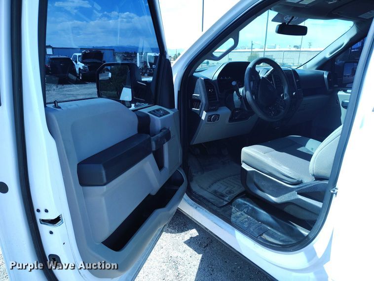 image for item ED0035 2017 Ford F150 Crew Cab pickup truck