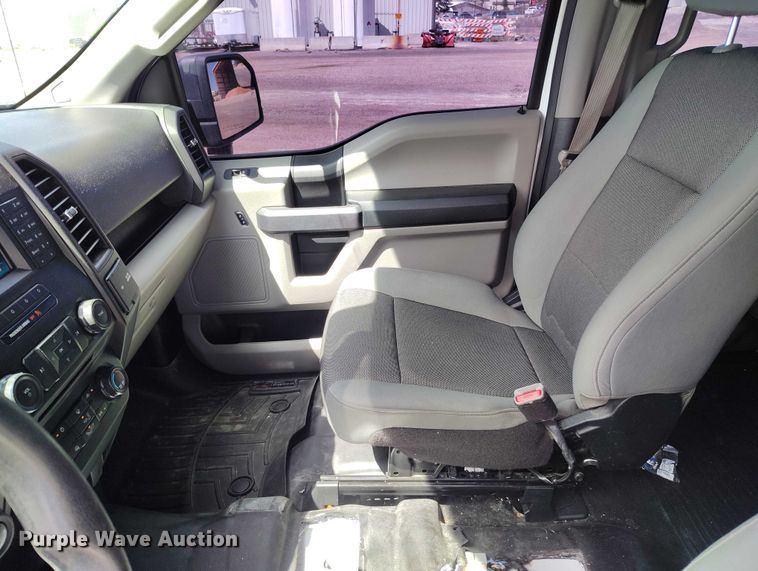 image for item ED0035 2017 Ford F150 Crew Cab pickup truck