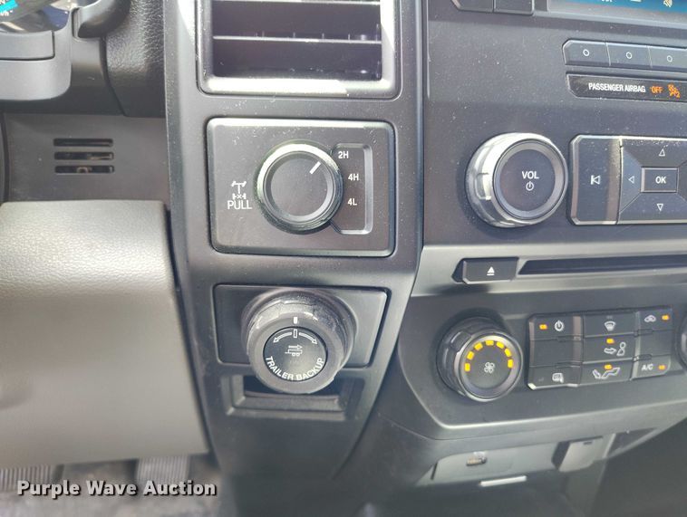image for item ED0035 2017 Ford F150 Crew Cab pickup truck