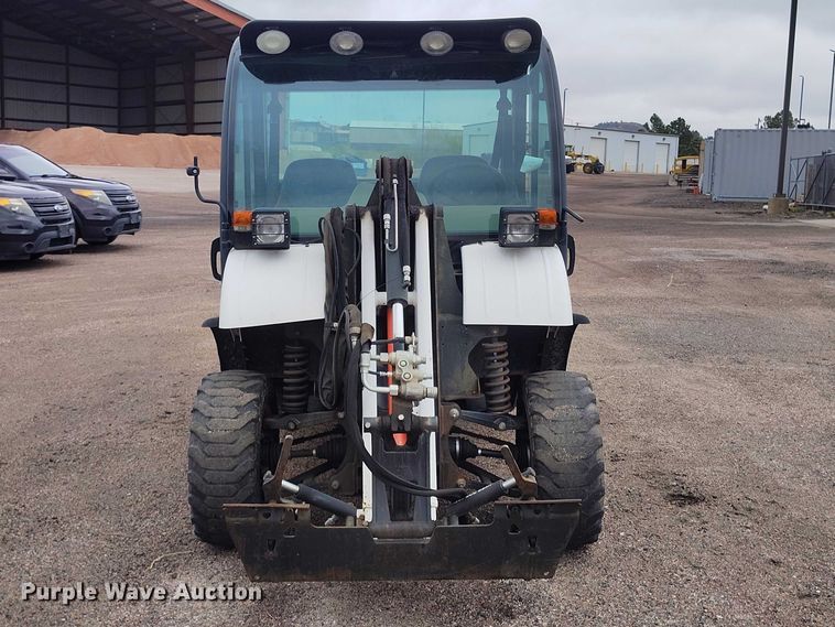 image for item ED0044 2014 Bobcat 5600 utility vehicle