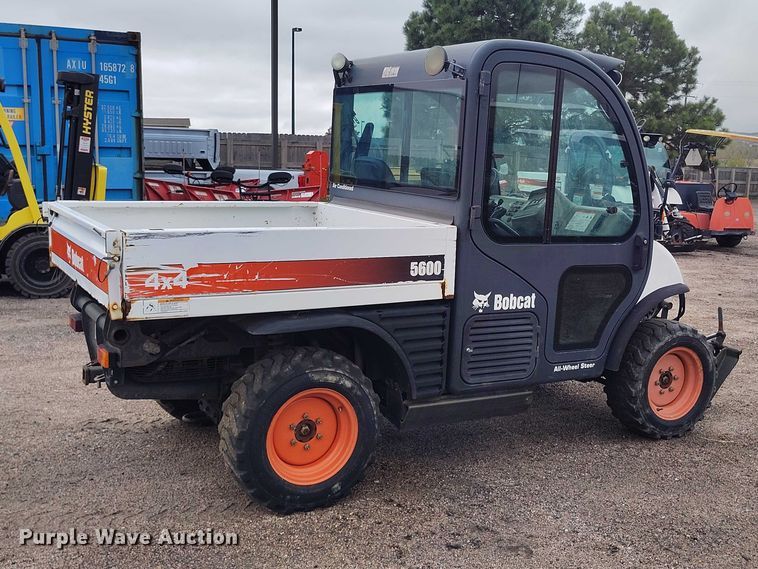 image for item ED0044 2014 Bobcat 5600 utility vehicle