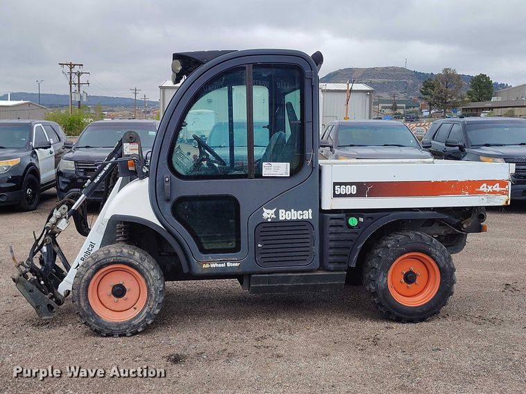 image for item ED0044 2014 Bobcat 5600 utility vehicle